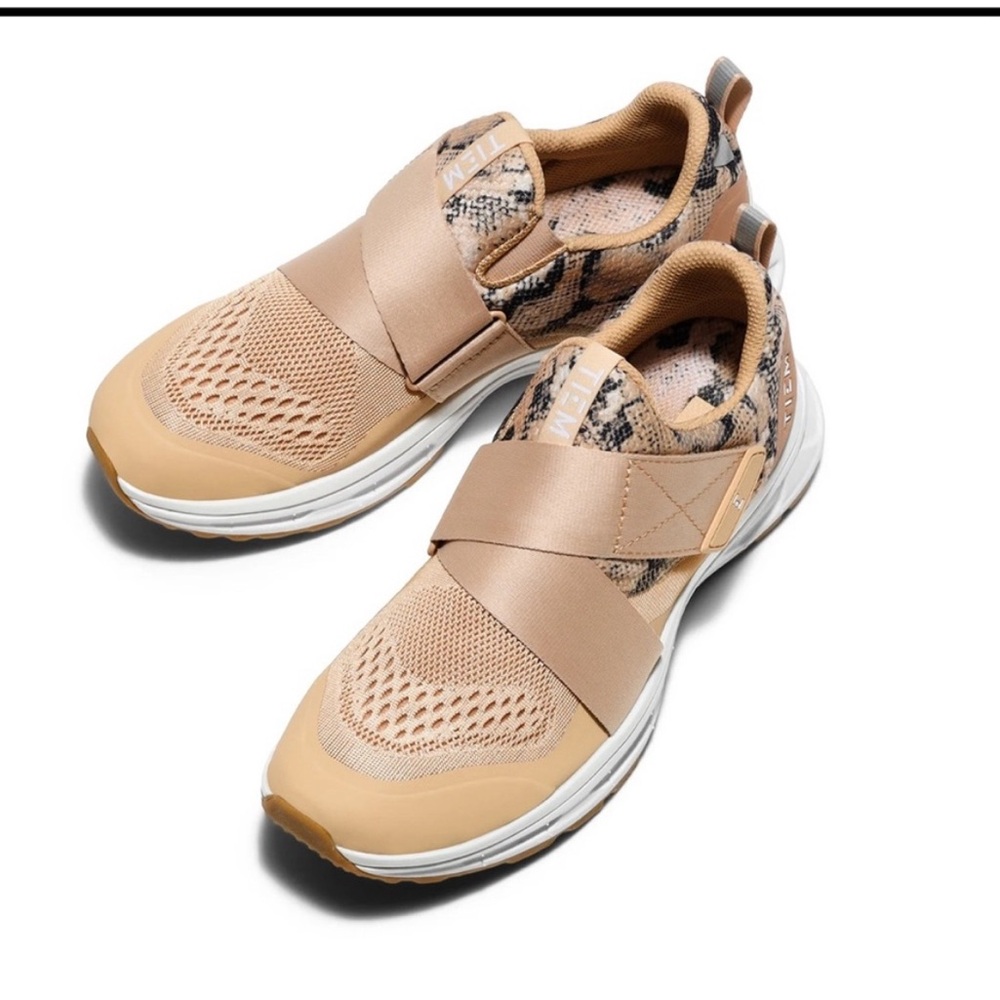 TIEM Spin Snake Spin Shoes LIKE NEW with clips sz 6.5